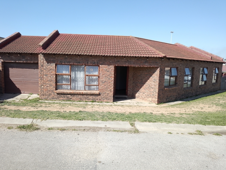 4 Bedroom Property for Sale in Kwadwesi Eastern Cape